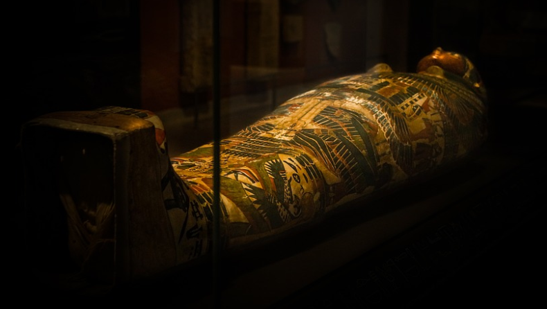 Ίσως να ανακαλύφθηκε δολοφονία 2600 ετών: Βρήκαν μαχαιριά στην πλάτη γνωστής αιγυπτιακής μούμιας (pics & vid)