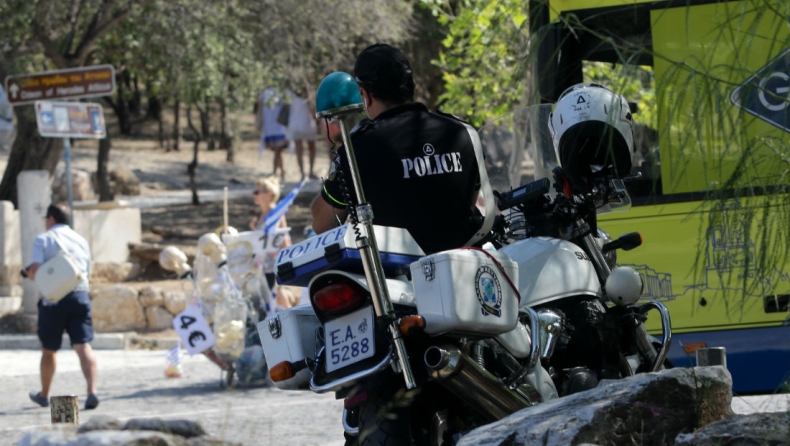 250 αστυνομικοί περιπολούν στο κέντρο της Αθήνας