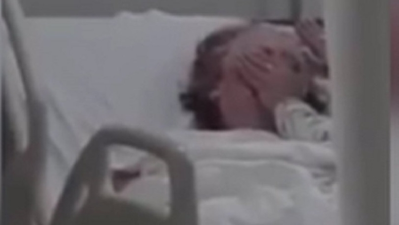 Σοκαριστικό βίντεο με κόρη να προσπαθεί να πνίξει στο νοσοκομείο την άρρωστη μητέρα της (pics & vid)