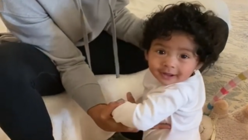 Το βίντεο της Βανέσα Μπράιαντ για την 7 μηνών κόρη της: «Μοιάζει στην Gigi και έχει τα μάτια του πατέρα της» (vid)