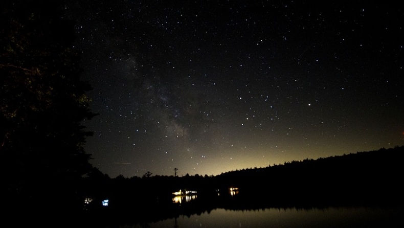 «Φυσικά και δεν είμαστε μόνοι»: Κορυφαίος επιστήμονας κατασκευάζει τηλεσκόπιο για τον εντοπισμό εξωγήινων πολιτισμών