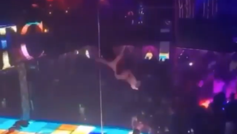 Χορεύτρια έκανε pole dancing, έπεσε από στύλο 4,5 μέτρων και συνέχισε να χορεύει! (pics &vid)