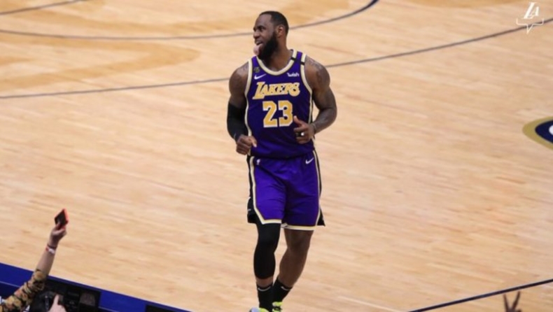 Λέικερς - Σίξερς 120-107