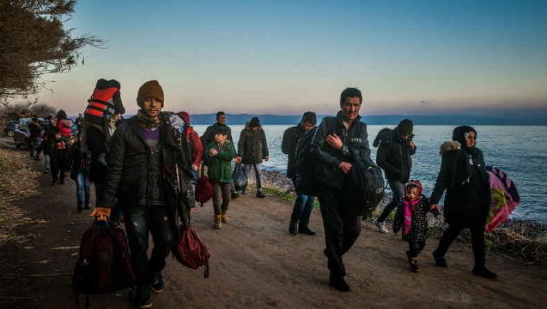Σε ένα 24ωρο έφτασαν 1.000 πρόσφυγες και μετανάστες στα νησιά