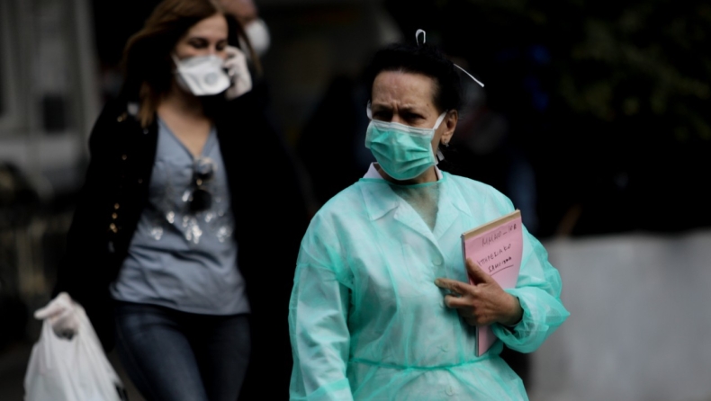 Καταγγελία: «Τα νοσοκομεία αγοράζουν μάσκες 52 φορές πιο ακριβά»