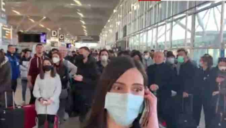 Κορονοϊός: 200 Έλληνες εγκλωβισμένοι στο αεροδρόμιο του Λονδίνου (vids)