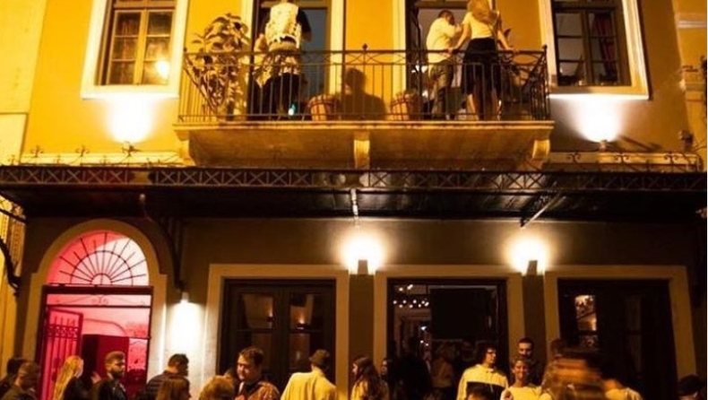 Κλείνουν μόνα τους πασίγνωστα μπαρ στην Αθήνα (pic)