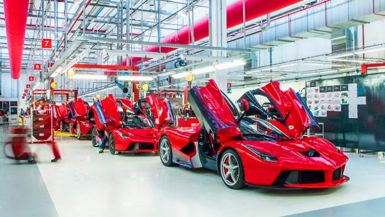 Σταματά προσωρινά την παραγωγή αυτοκινήτων η Ferrari