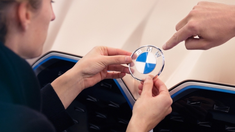 Τα νέα λογότυπα της BMW και της ΒΜW M