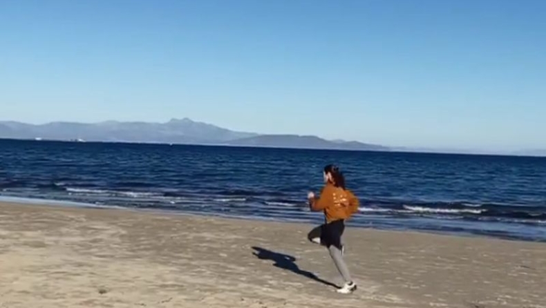 Κορονοϊός: Προπονήθηκε στην παραλία η Στεφανίδη (vid)