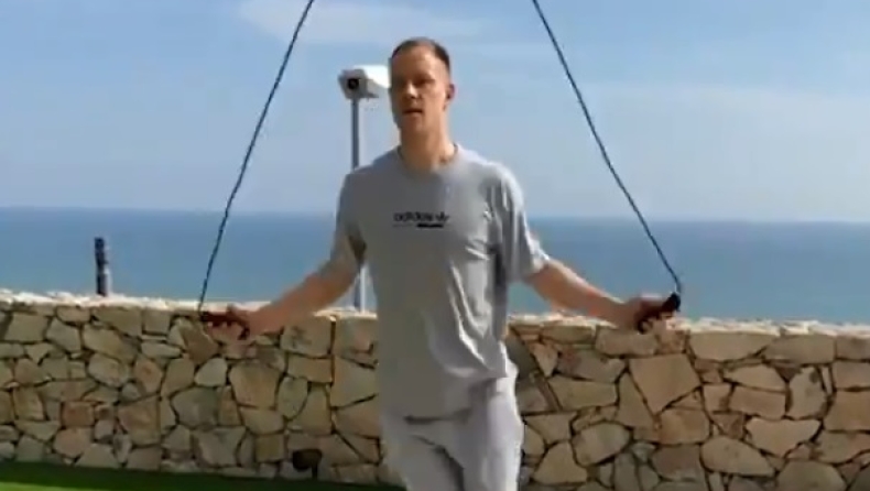 Μπαρτσελόνα: Το #SaltaLaCombaChallenge του Τερ Στέγκεν (vid)
