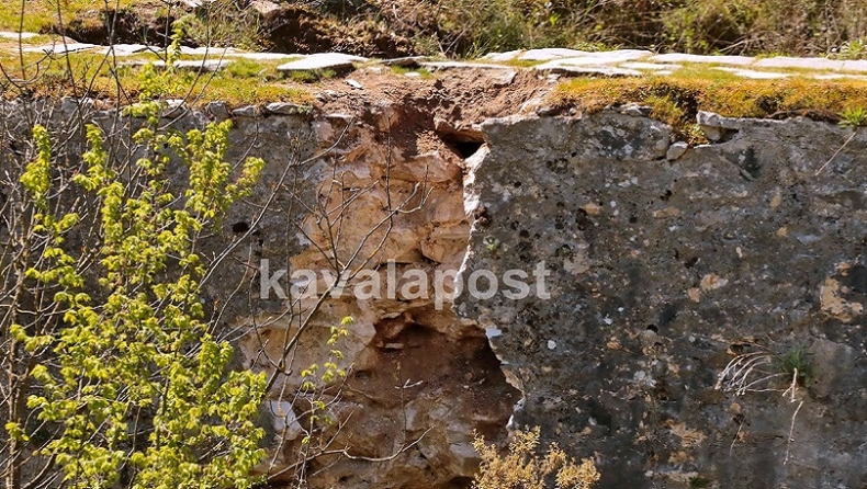 Καβάλα: Εν μέσω καραντίνας επίδοξοι χρυσοθήρες κατέστρεψαν ιστορικό πέτρινο γεφύρι για να βρουν θησαυρό! (pics & vid)