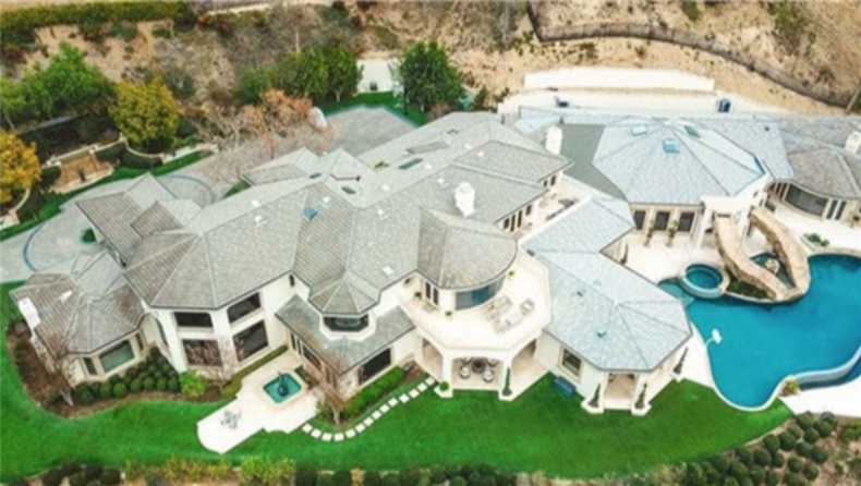 Ντέιβις: Πουλάει το «παλάτι» 7.9 εκατ. δολαρίων στο Λος Άντζελες (pics)