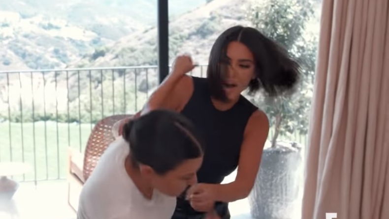 Kim και Kourtney Kardashian πλακώθηκαν στο ξύλο και τις χώρισε η Khloe (vid)