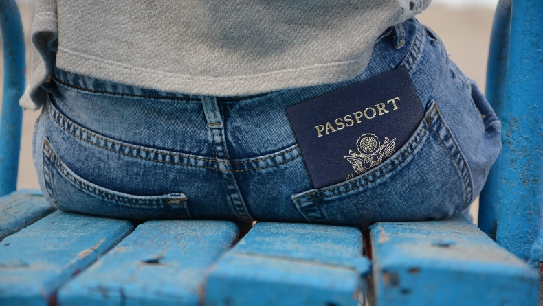 Ο ΠΟΥ προειδοποιεί: «Μην δώσετε διαβατήρια ανοσίας»