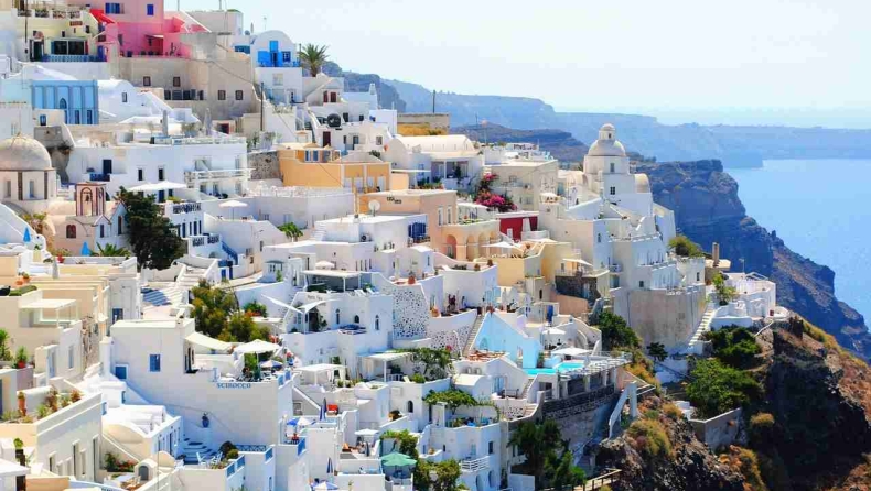 «Ευπρόσδεκτοι οι Βρετανοί τουρίστες στην Ελλάδα», γράφουν στην Αγγλία!