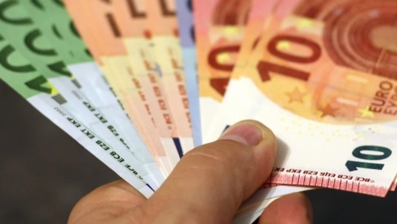 Νέες κατηγορίες εργαζομένων εντάσσονται στο επίδομα των 800 ευρώ