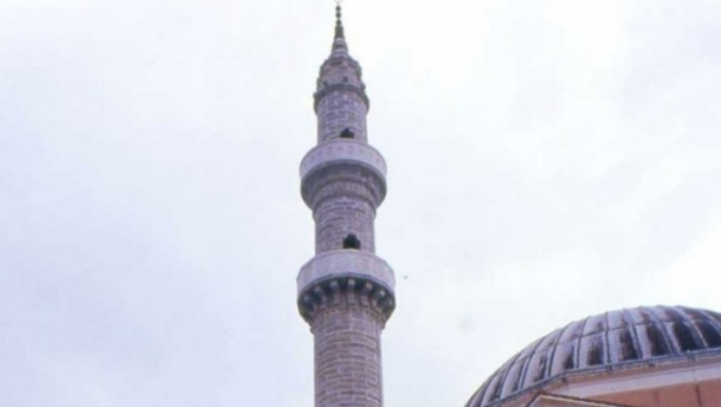Κορονοϊός: Σχεδιάζει να ανοίξει και πάλι τα τζαμιά το Ιράν