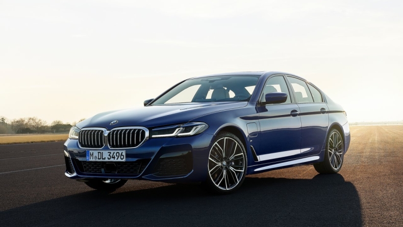 Ανανεωμένη και υβριδική η νέα BMW Σειρά 5 (pics & vid)