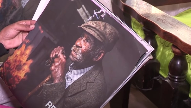 Έγινε 116 ετών, αλλά ο καημός του είναι ότι δεν βρίσκει να αγοράσει τσιγάρα
