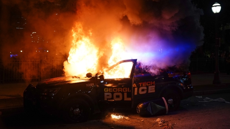 Δολοφονία Φλόιντ: Νέος κύκλος βίαιων επεισοδίων στις ΗΠΑ, οργή και διαδηλώσεις (pics & vids)