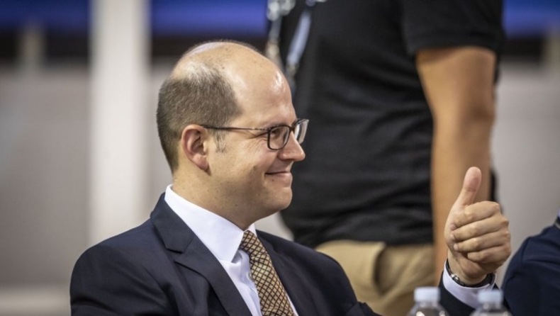 Ζαγκλής: «Η FIBA θα απορροφήσει τους κραδασμούς των Ομοσπονδιών»