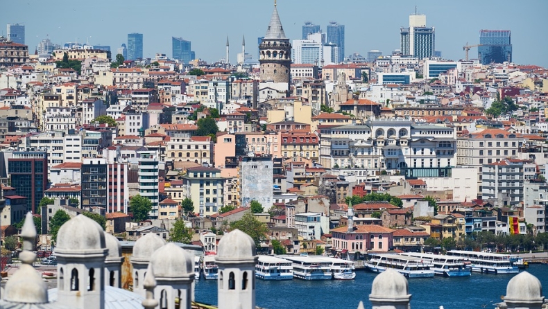 Εν μέσω πανδημίας στην Τουρκία έκοψαν το ρεύμα λόγω χρέους σε 1 εκατ. νοικοκυριά
