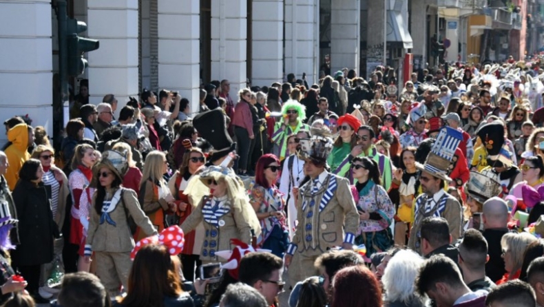 Το πατρινό καρναβάλι μετατέθηκε για τον Σεπτέμβριο, εάν το επιτρέψει ο κορονοϊός