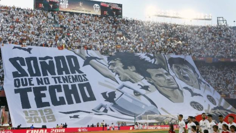 Η Βαλένθια πουλάει σε κομμάτια το πανό του τελικού του Copa del Rey με την Μπαρτσελόνα (pic)