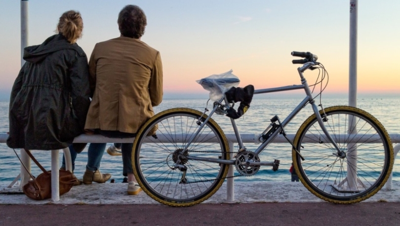 Κορονοϊός: Η Ευρώπη καβαλάει το ποδήλατό της καθώς χαλαρώνουν σταδιακά οι περιορισμοί του lockdown
