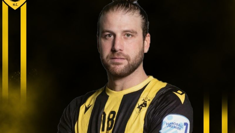 Παραμένει παίκτης της ΑΕΚ έως το 2022 ο Φλορίδο Μόγια