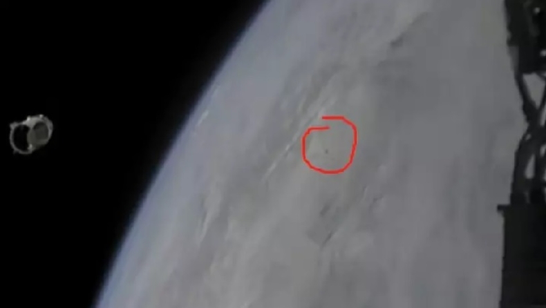 Άντε πάλι: Κάποιοι ισχυρίζονται ότι είδαν UFO στην εκτόξευση του πυραύλου της SpaceX (pics & vid)
