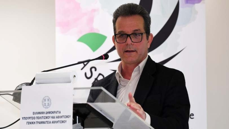 Συναδινός: «Ο Αυγενάκης να τηρήσει τις συμφωνίες με FIFA / UEFA και να μην εκθέτει τη χώρα»