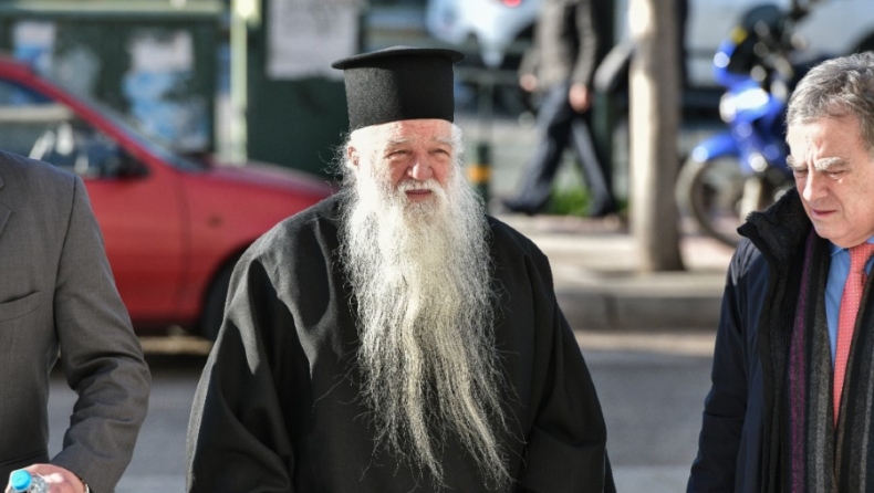 Ο Αμβρόσιος λέει πως ο Θεός επικύρωσε τον αφορισμό των Μητσοτάκη, Κεραμέως, Χαρδαλιά