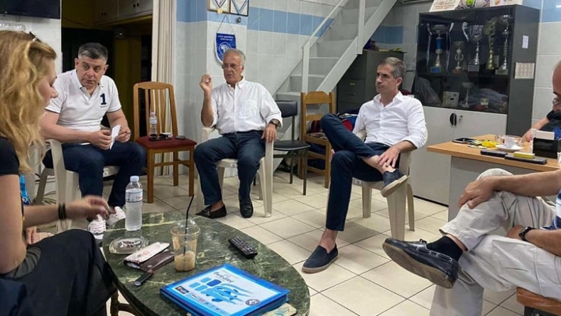 Μπακογιάννης για την επίθεση που δέχθηκε: «Η καφεΐνη προκαλεί νεύρα»