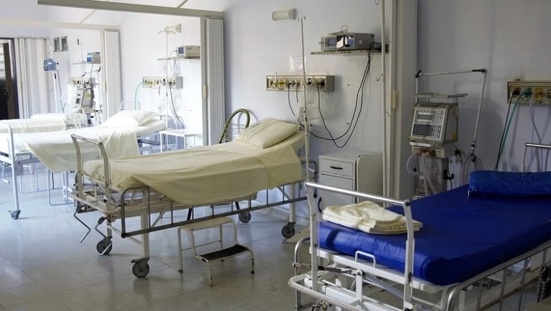 Αφαίρεσαν τον αναπνευστήρα για να βάλουν στην πρίζα ανεμιστήρα και πέθανε ο ασθενής