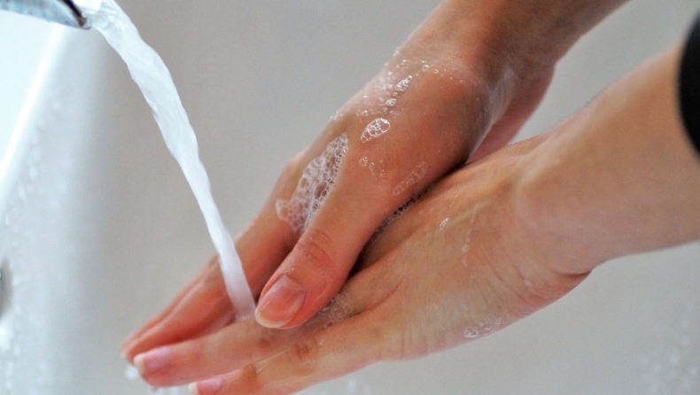 Η Fujitsu ανέπτυξε σύστημα που παρακολουθεί αν κάποιος πλένει καλά τα χέρια του