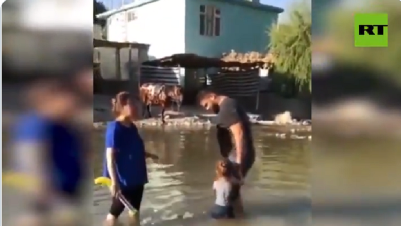 Συγκλονιστικό βίντεο: Παιδιά παίζουν σε ποτάμι του Ιράκ όταν ξαφνικά σημειώνεται έκρηξη! (vid)