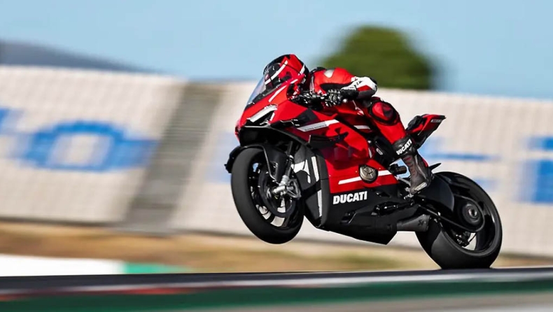 Ducati Superlegera V4: Μόνο 500 αριθμημένες μοτοσυκλέτες με 130,000€! (vids)