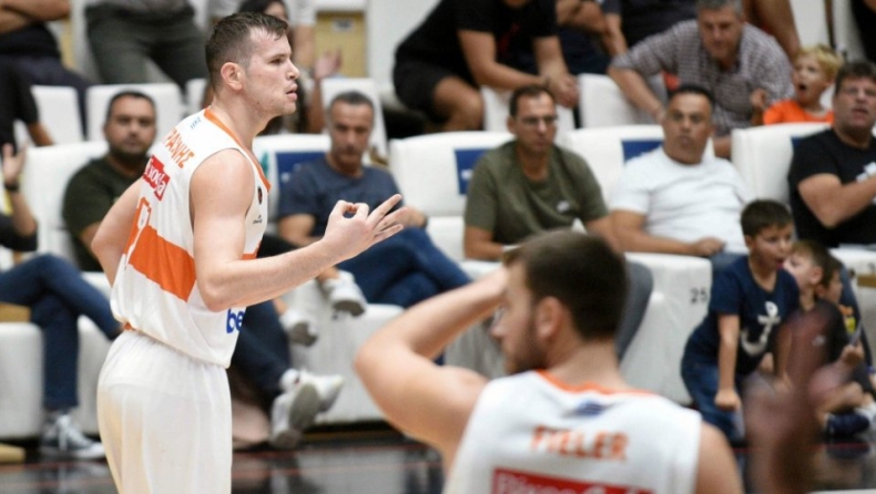 Ο Προμηθέας ανανέωσε τον Αγραβάνη