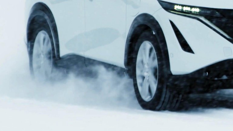 Το ηλεκτρικό Nissan Ariya «παίζει» στο χιόνι (vid)