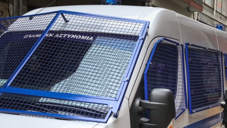 ΕΛ.ΑΣ.: Ζήτησε σύσκεψη και μία ώρα μετά είπε ότι αναβάλλει την συνάντηση για τα μέτρα του τελικού