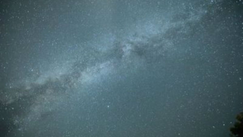 Aνακαλύφθηκαν στο διάστημα 4 μυστηριώδη ολοστρόγγυλα αντικείμενα και το γιγάντιο «Τείχος του Νοτίου Πόλου»