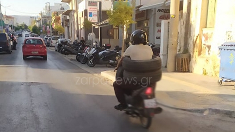 Χανιά: Τύπος σε μηχανάκι φόρεσε δυο λάστιχα και βγήκε στον δρόμο (pics)