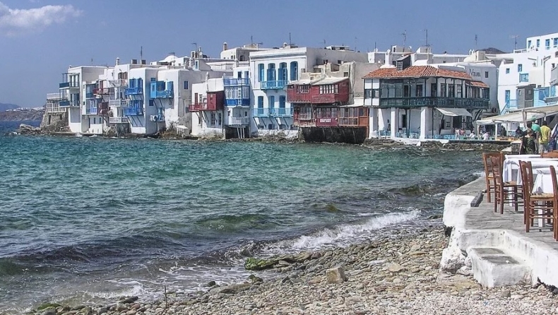 Πρώτη σύλληψη ιδιοκτήτη βίλας στην Μύκονο για prive party