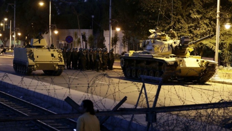 Το «περίεργο πραξικόπημα» που έκανε τον Ερντογάν... Σουλτάνο!