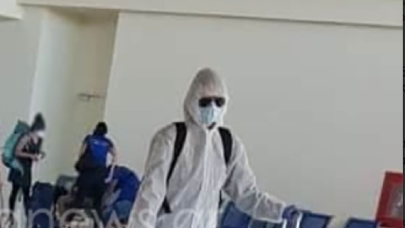 Τουρίστας ταξίδεψε στα Χανιά έτοιμος για... χημικό πόλεμο (pics)
