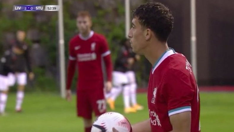 Τσιμίκας: Πήρε και τα σκυλιά του στο Λίβερπουλ (pic)