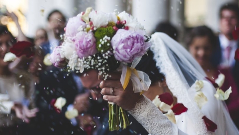 Κρήτη: Δηλώνουν καλεσμένους σε γάμους ως πελάτες ταβέρνας