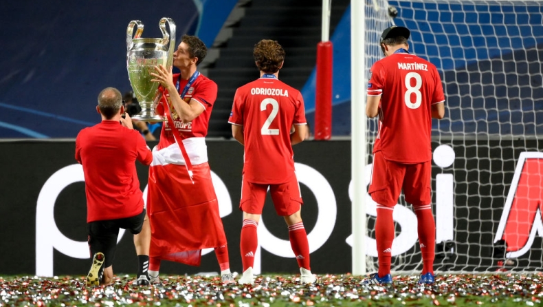 Λεβαντόφσκι: Ξεκίνησε τη σεζόν 30 ετών και την ολοκλήρωσε στα 32! (vid)